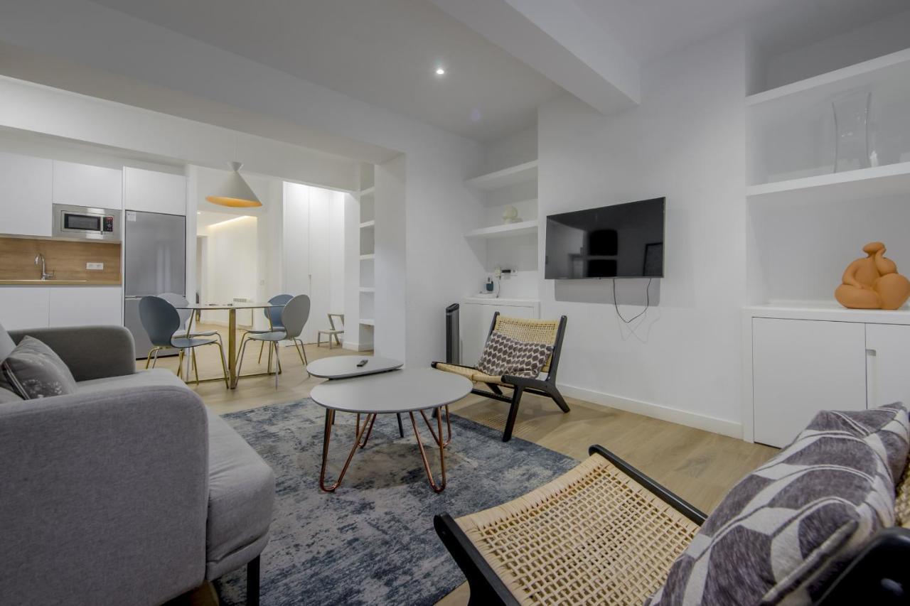 Nuevo Piso Para 7 En El Corazon Del Rastro/Madrid Exteriör bild