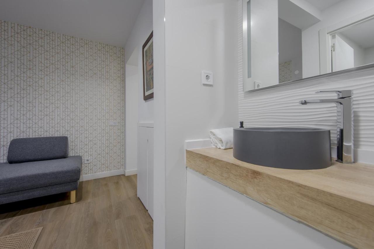 Nuevo Piso Para 7 En El Corazon Del Rastro/Madrid Exteriör bild